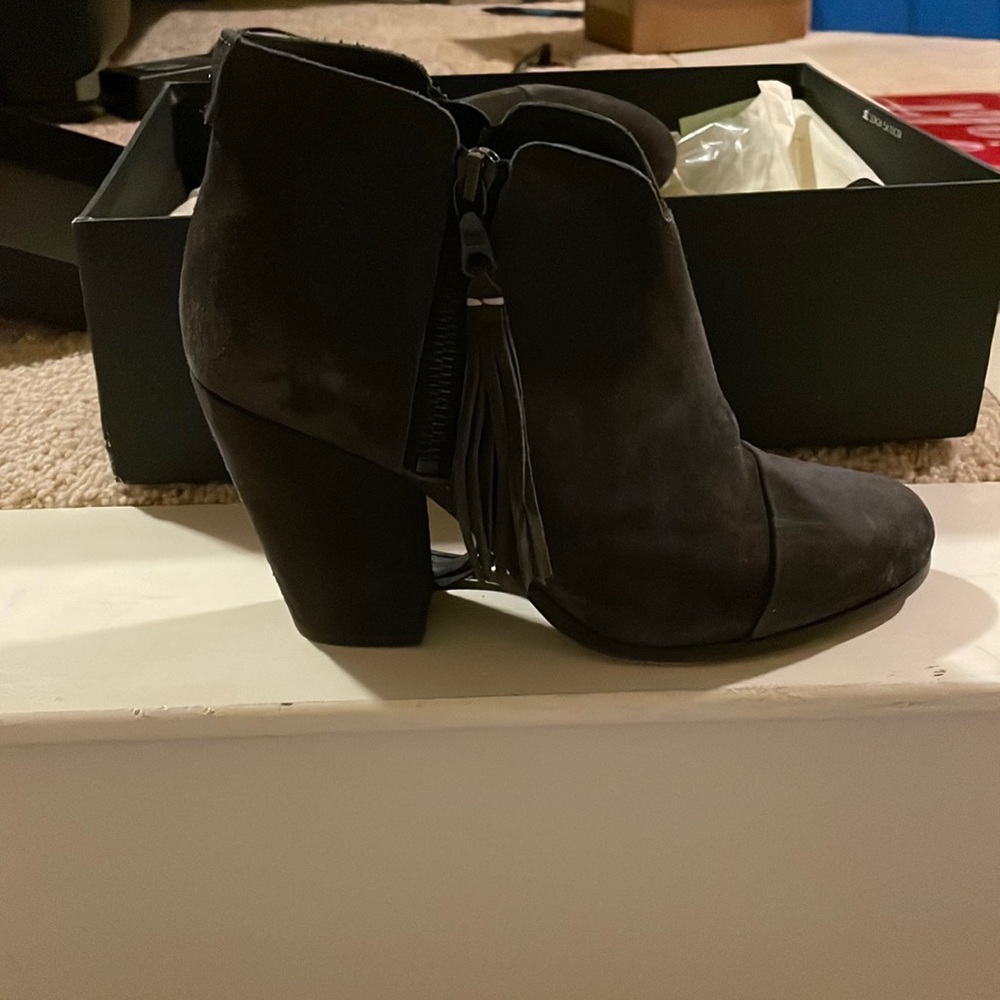 Gently worn Rag and Bone Margot fringe size 37.5
